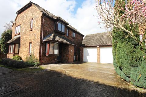 2 The Spinney, Stevenage, SG2 7BQ