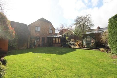 2 The Spinney, Stevenage, SG2 7BQ