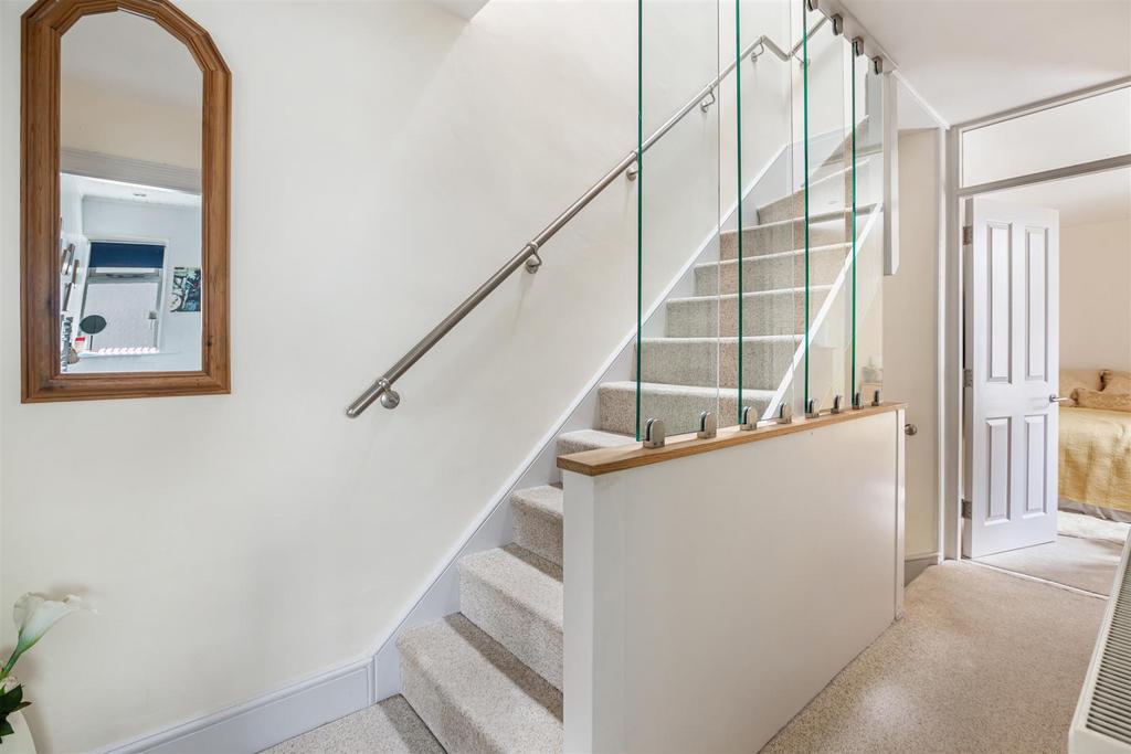 A20 - 20 Above Town Dartmouth - 230310.jpg