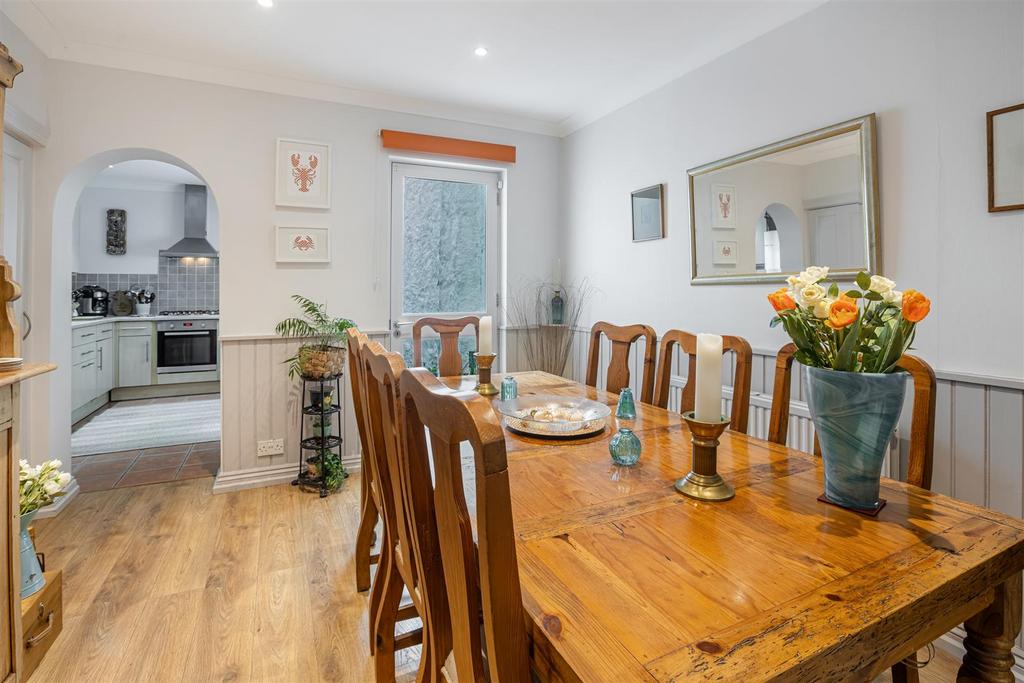 A12 - 20 Above Town Dartmouth - 230310.jpg