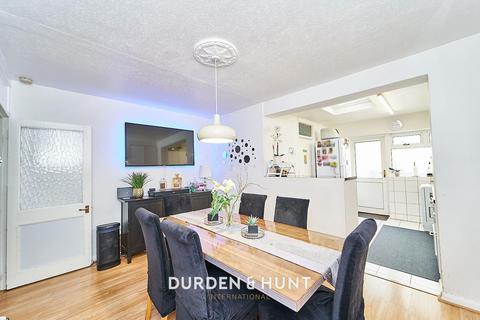 158 Croydon Road, London, E13 8ER