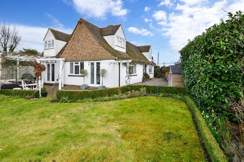 Riverside, Eynsford, Kent 5 bed detached house for sale £900,000