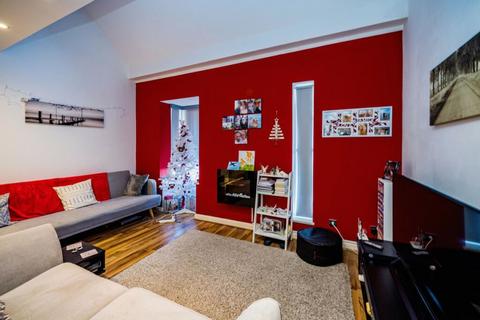1 bedroom flat for sale - Cobb Close, Datchet, Slough, Berkshire, SL3 9QU