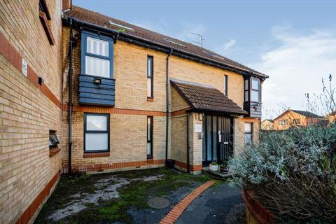 29 Cobb Close, Datchet, Slough, SL3 9QU