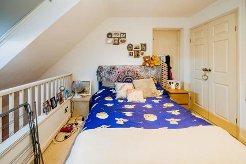 29 Cobb Close, Datchet, Slough, SL3 9QU