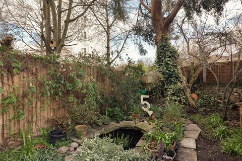164 Swaton Road, London, E3 4ER