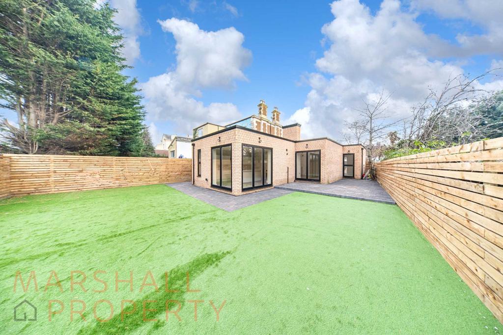 Litherland Park, Liverpool 3 bed bungalow £2,500 pcm (£577 pw)