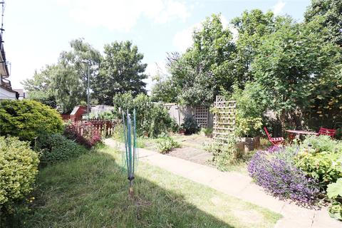 18 Fairmont Close, Belvedere, DA17 5LY