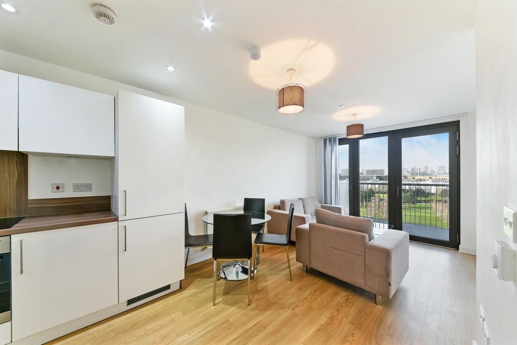 Waterside Heights,Waterside Park, Royal Docks E16 1 bed apartment to