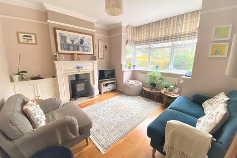 24 Brewery Road, Woking, GU21 4NA