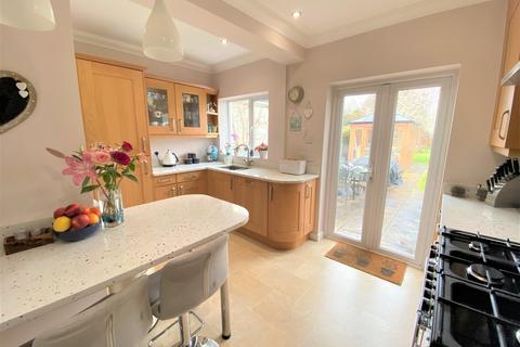 24 Brewery Road, Woking, GU21 4NA
