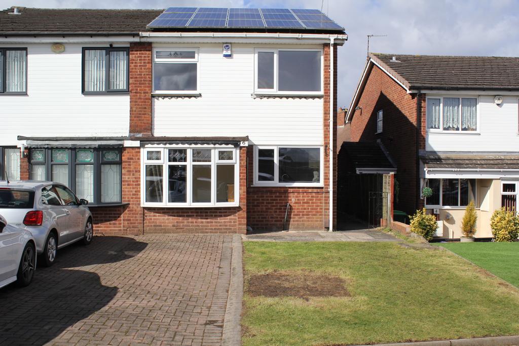 Throne Close, Rowley Regis 3 bed semidetached house £800 pcm (£185 pw)