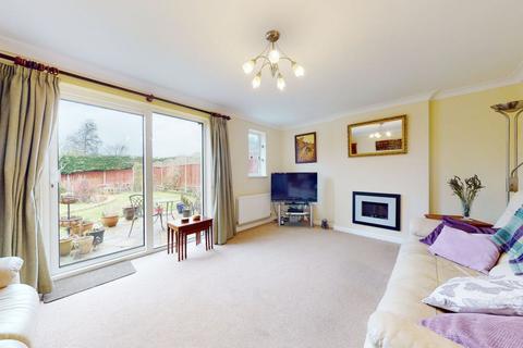 9 Garsdale, Northampton, NN2 8UY