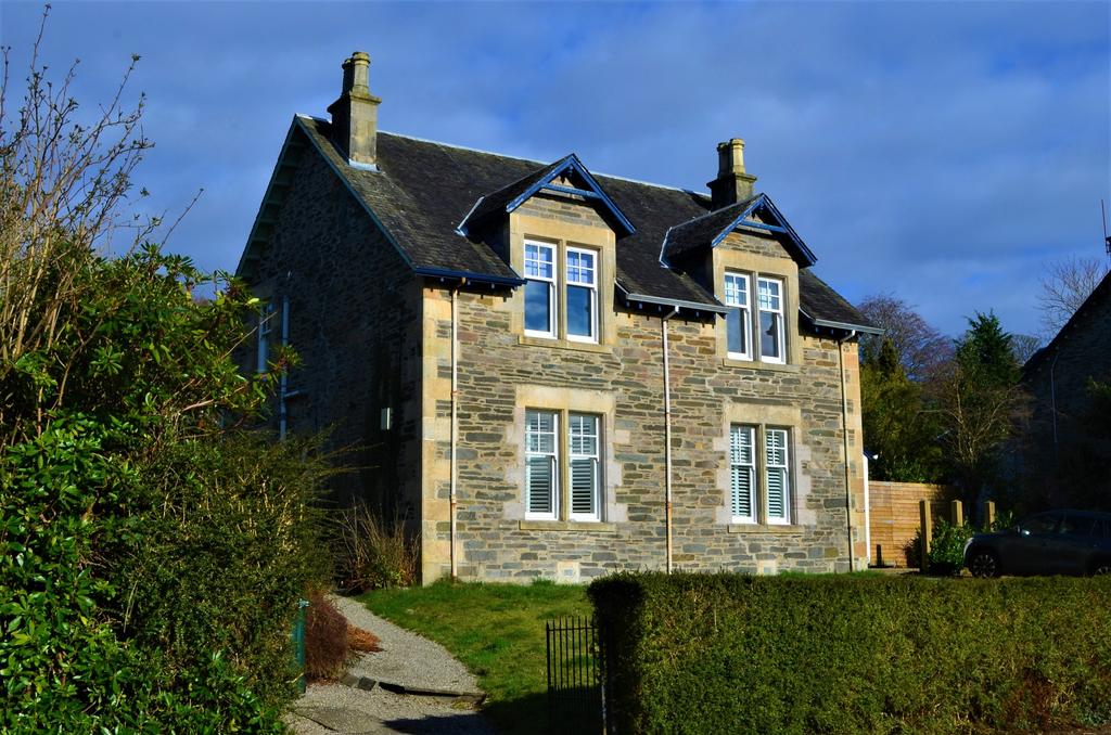 Cumberland Road, Rhu, Argyll and... 2 bed apartment £205,000