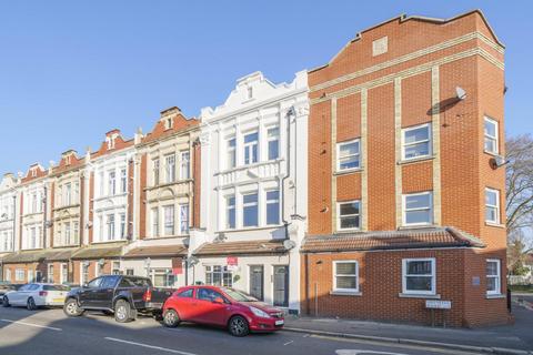 37d Grenfell Road, Mitcham, CR4 2BZ