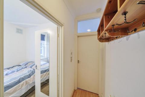 37d Grenfell Road, Mitcham, CR4 2BZ