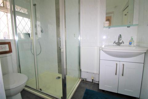 4 Avon Road, Upminster, RM14 1QS