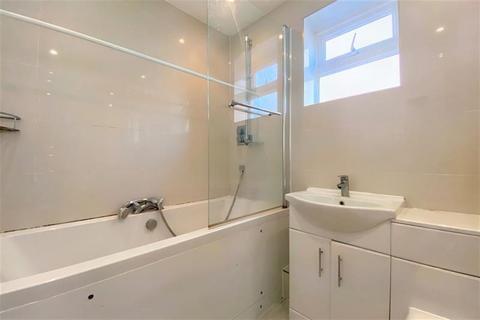 62 Elder Close, Winchester, SO22 4LH