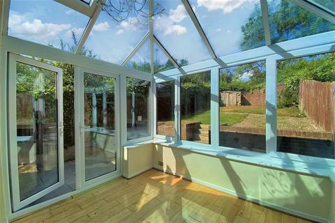 62 Elder Close, Winchester, SO22 4LH