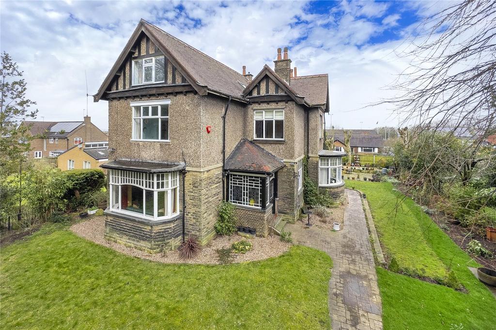 Westwood, Park Avenue, Morley, Leeds... 5 bed detached house £830,000