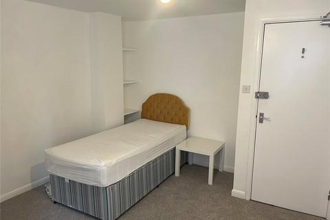 1 bedroom property to rent, Mill Street, Honiton, Devon, EX14