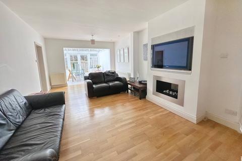 17 North Road, Ascot, SL5 8RP