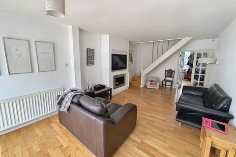 17 North Road, Ascot, SL5 8RP