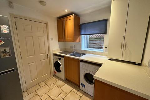 17 North Road, Ascot, SL5 8RP