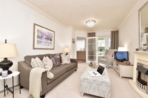 1 bedroom flat for sale - Garland Road, East Grinstead, West Sussex