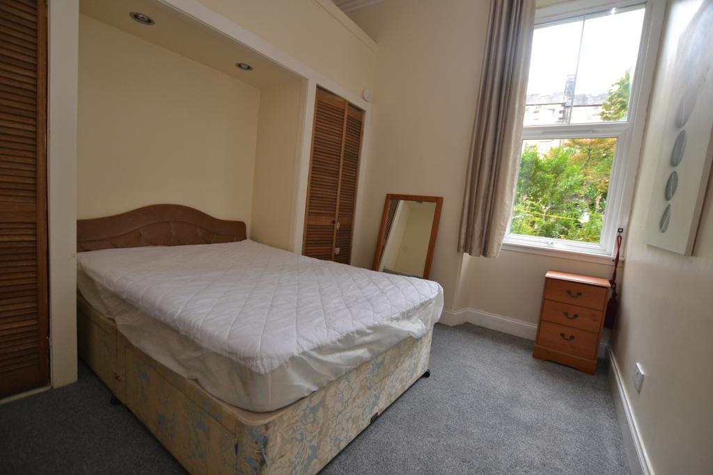 Buchanan Street, Edinburgh, EH6 1 bed flat £775 pcm (£179 pw)