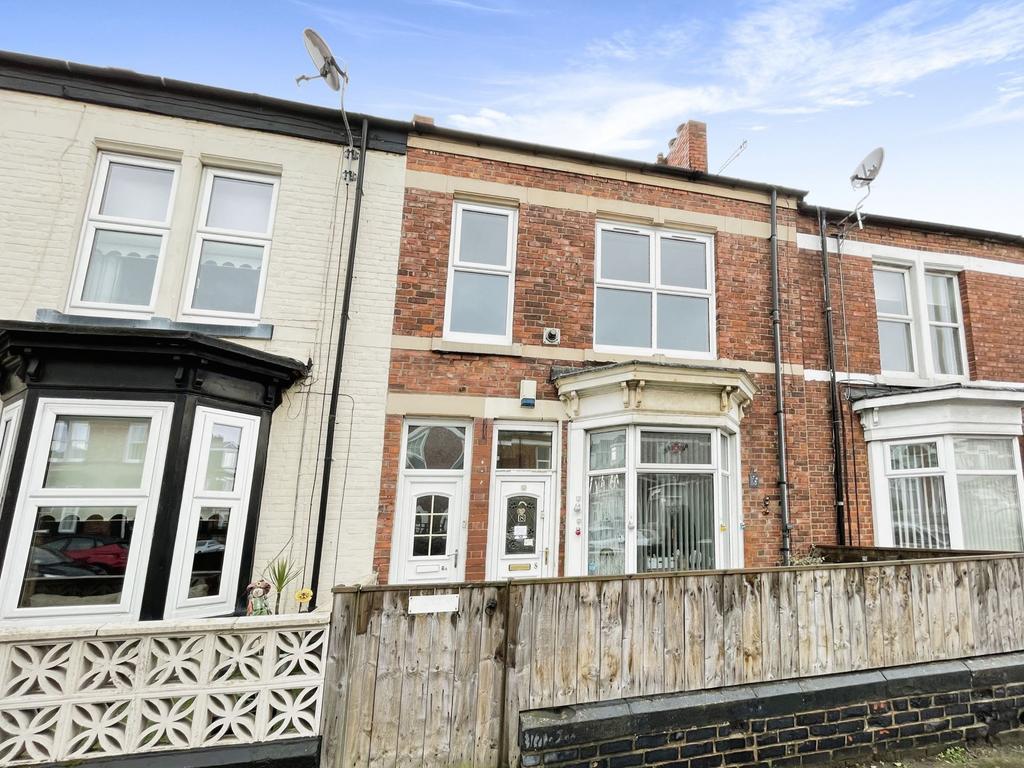Mortimer Road, Mortimer, South Shields, Tyne & Wear, NE33 4TU 3 bed