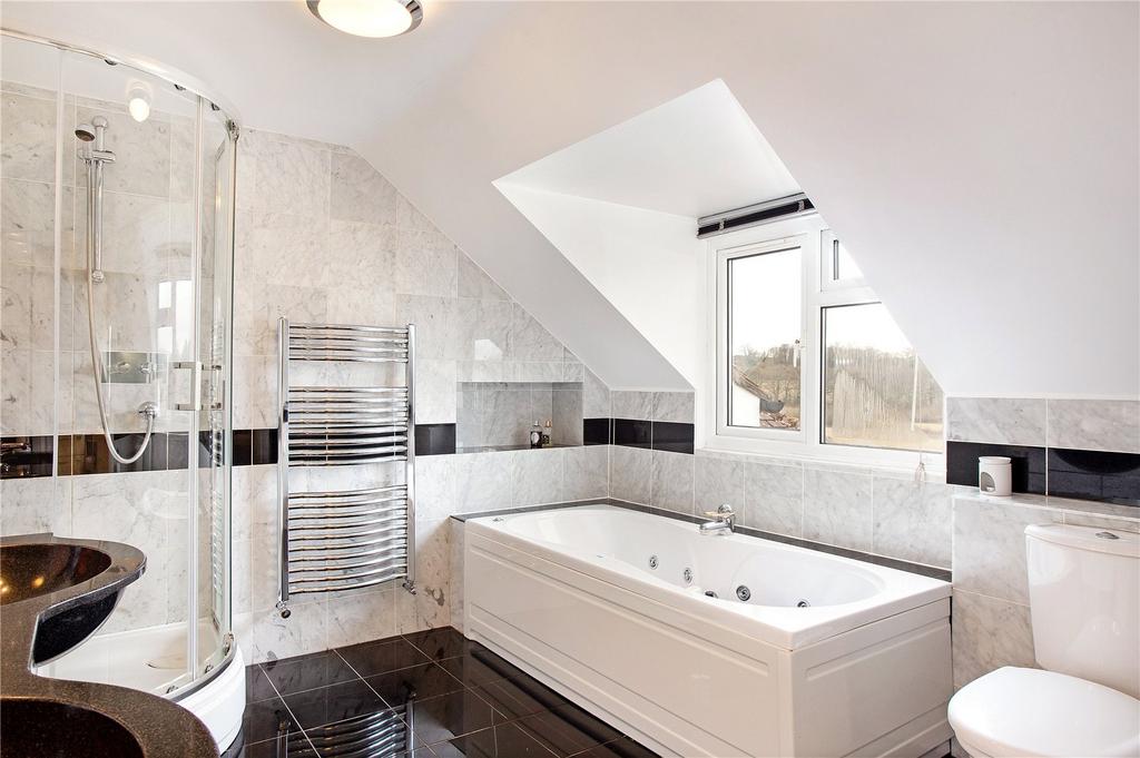 En Suite Bathroom