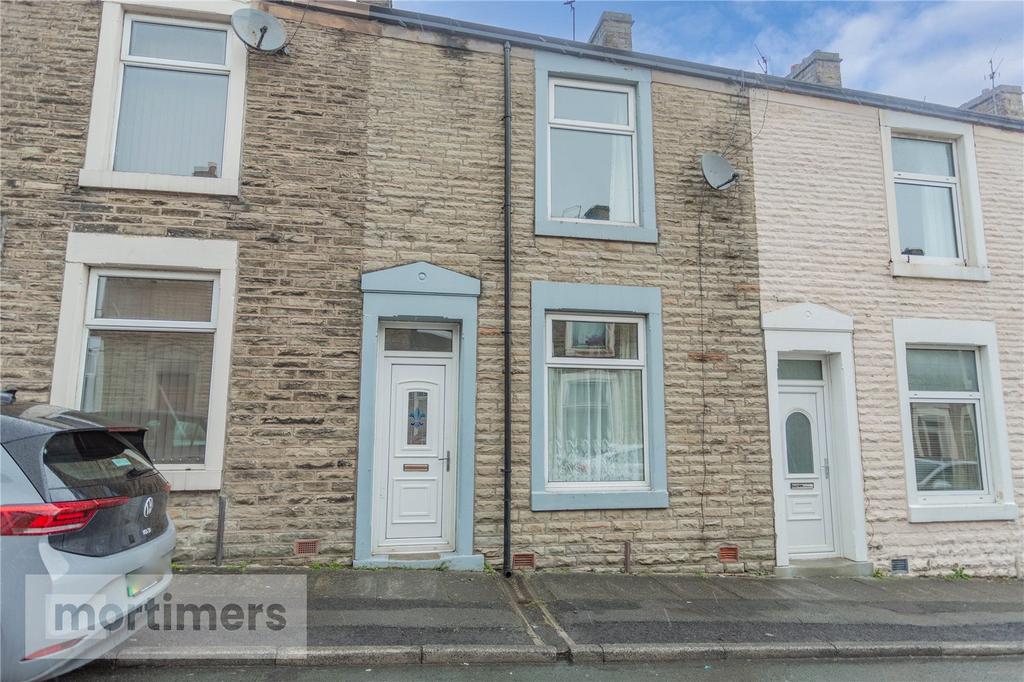 Street, Great Harwood, Lancashire, BB6 2 bed terraced house for sale £100,000