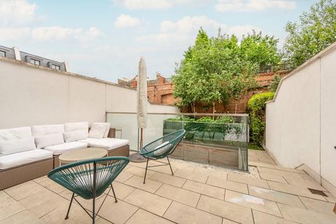 3 Rainsborough Square, London, SW6 1DQ
