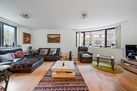 2 bedroom flat for sale, Finchley Road, St John's Wood, NW8