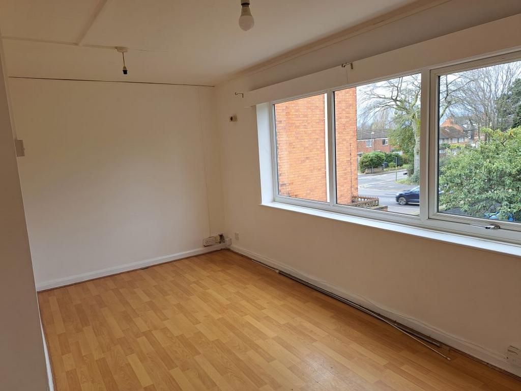 Flat 6 Kingsbury Court, 194 Gravelly... 1 bed apartment £60,000