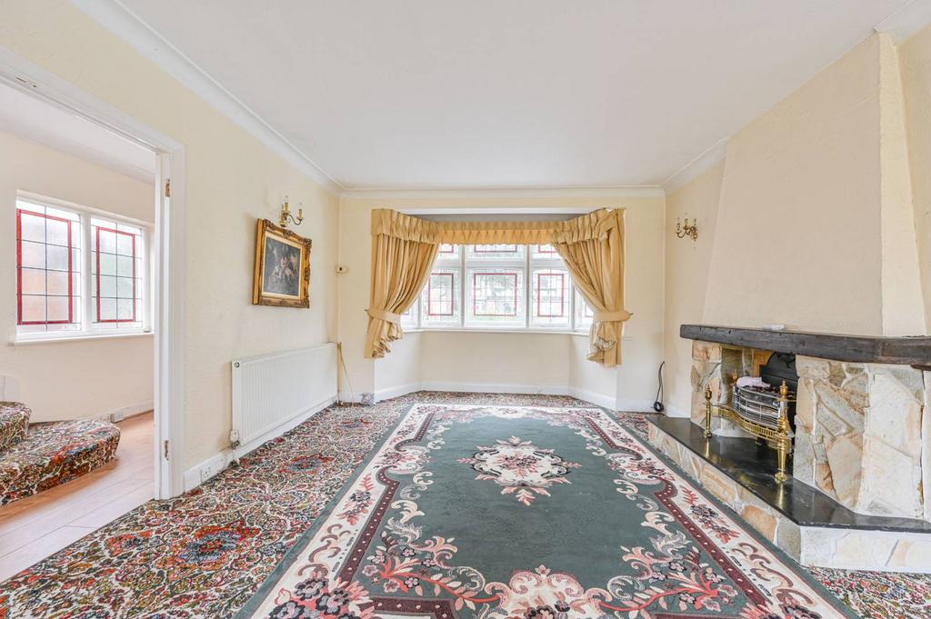 St Lawrence Drive, Eastcote, Pinner, HA5 3 bed house for sale £950,000