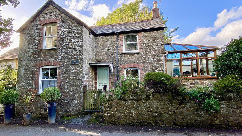 St Kew Highway, Wadebridge 3 bed house for sale £295,000