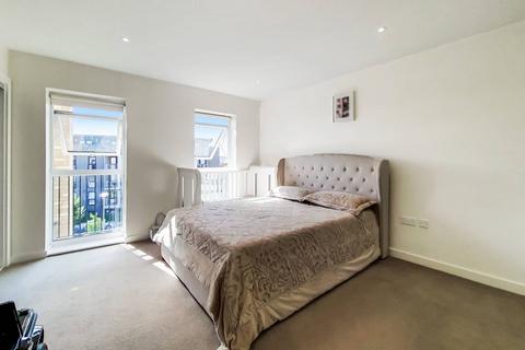 2 bedroom flat to rent, Howard Road, HA7, Stanmore, HA7