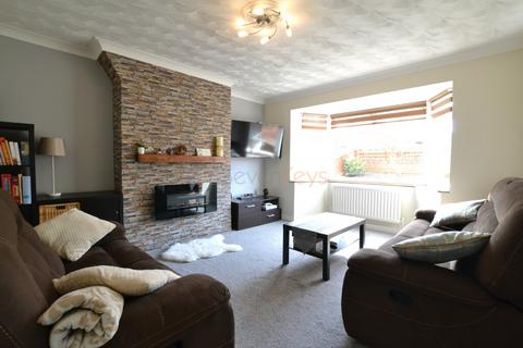 100 Cotswold Gardens, Gateshead, NE11 9LE