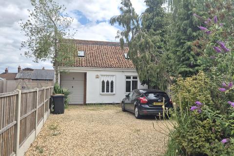 3 bedroom detached house to rent, Chiltern Road, Dunstable, LU6