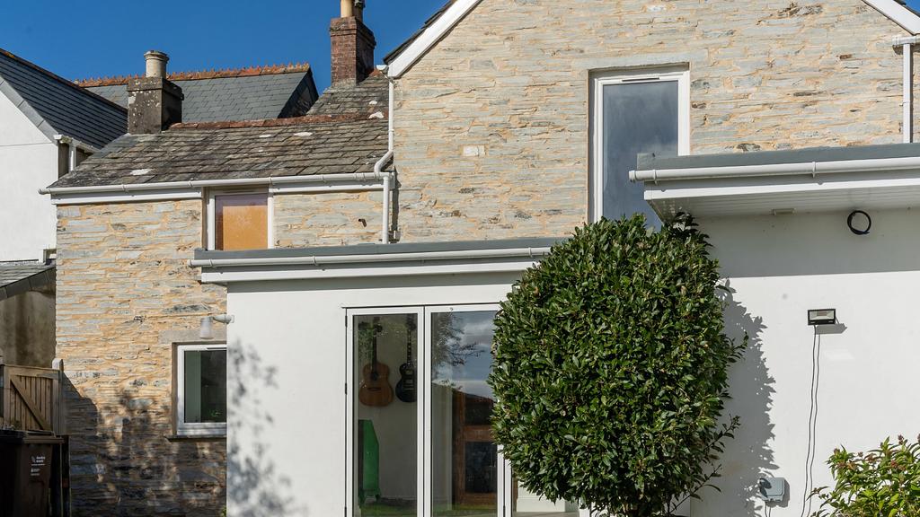 Delabole, Camelford 4 bed house for sale £285,000