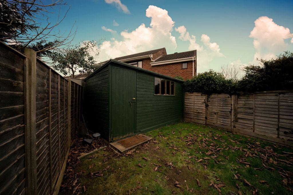 Garden Shed / Possible Home Office