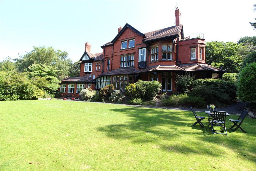 Noctorum Lane, Oxton, Wirral, CH43 3 bed penthouse for sale £275,000