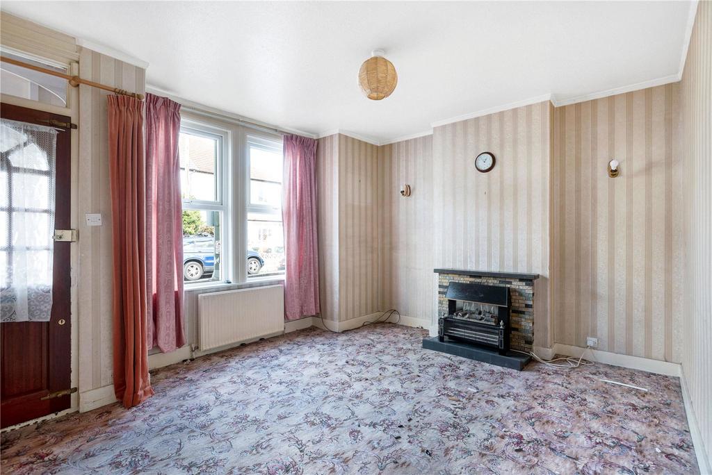 Foxbury Road, Bromley, Kent, BR1 3 bed end of terrace house £500,000