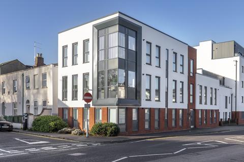 Flat 4, 19 Fairview Road, Cheltenham, GL52 2AD