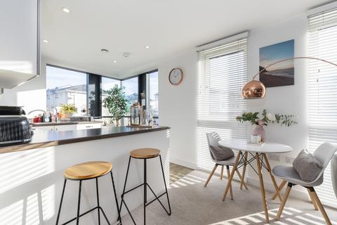 Flat 4, 19 Fairview Road, Cheltenham, GL52 2AD