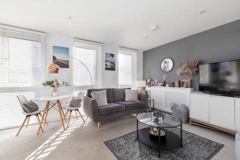 Flat 4, 19 Fairview Road, Cheltenham, GL52 2AD
