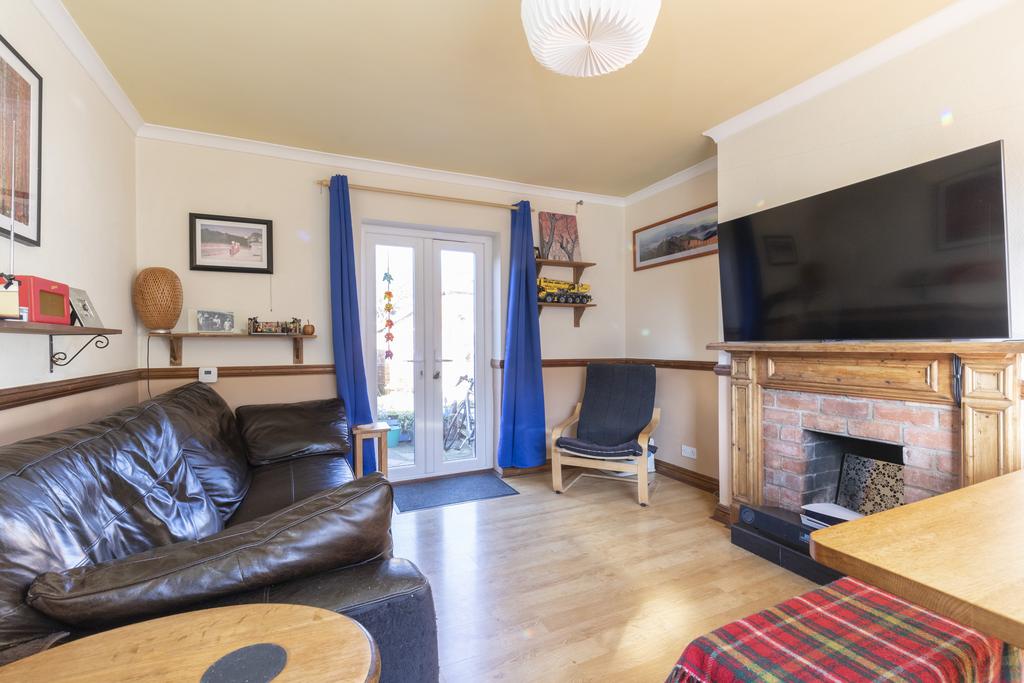 Cobham Road, Cheltenham GL51 9BE 2 bed semidetached house £240,000