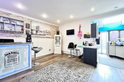 6 bedroom terraced house for sale - Paradise Lane, Easington, Peterlee, Durham, SR8 3EX